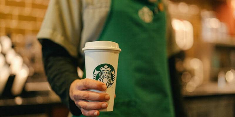 Starbucks has prepared a total of $ 10 million for its employees in need