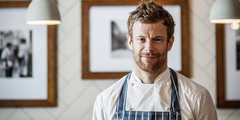 Michelin-starred chef Tom Aikens calls chefs to hospitality against homelessness for 5 minutes